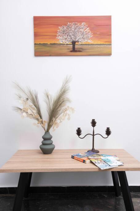 Lovely,Central, Spacious 2-Bedrooms Apartment Pireo Esterno foto