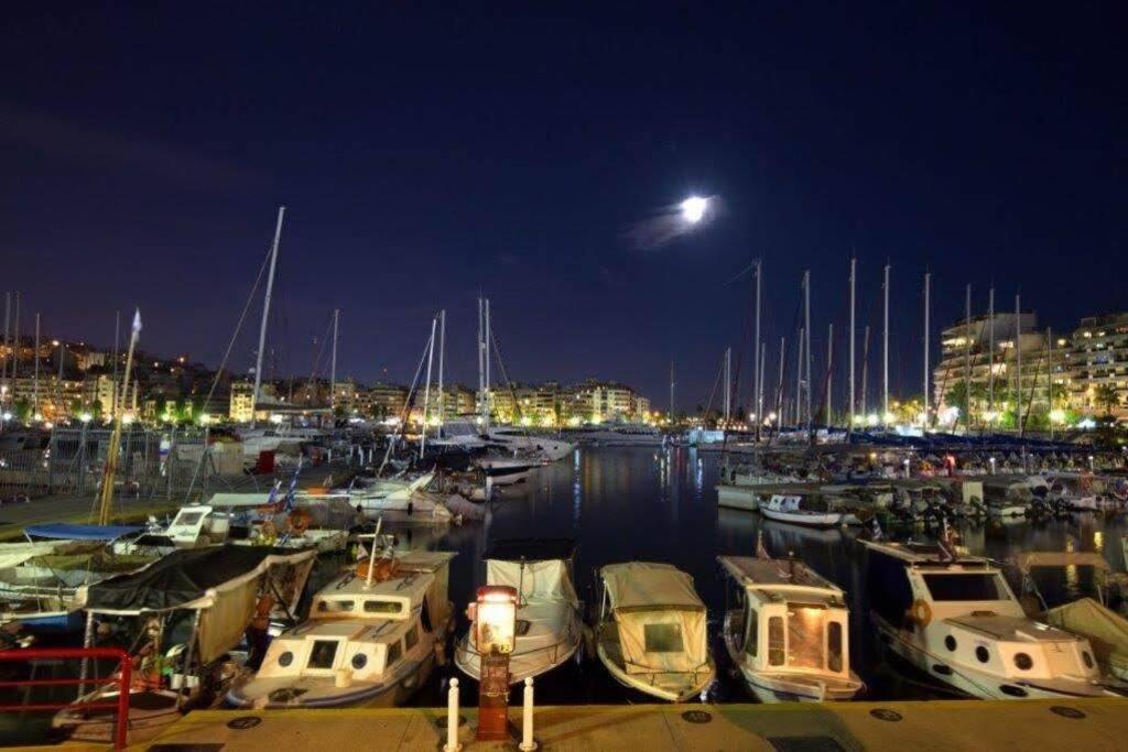 Lovely,Central, Spacious 2-Bedrooms Apartment Pireo Esterno foto